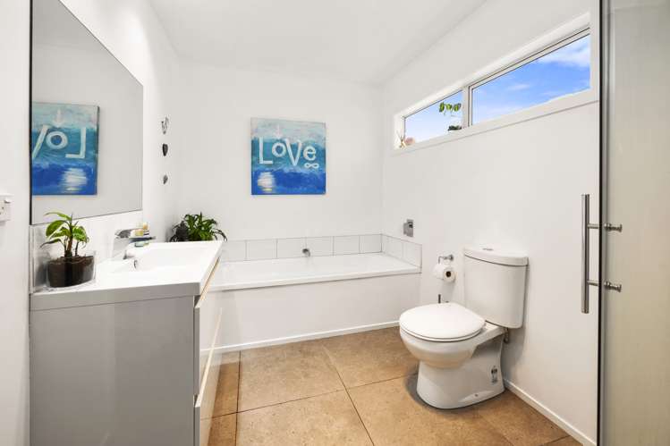 1 Seagers Close Kinloch_21