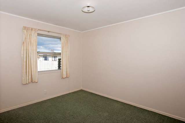 2/12a Nelson Street Papakura_3