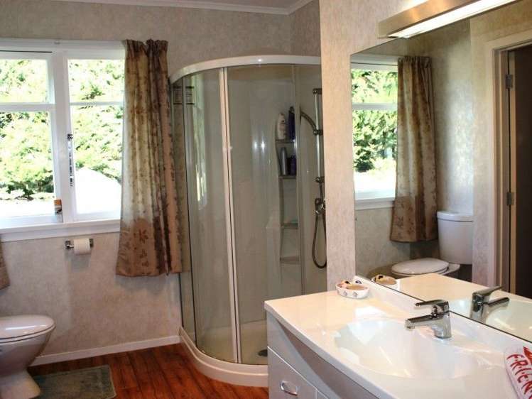 7 Cemetery Road North Clinton and Surrounds_15