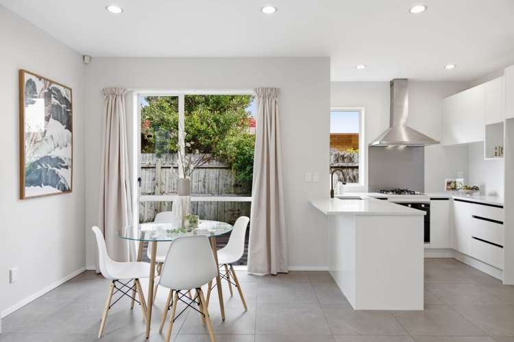 24 Hardley Avenue Mt Roskill_8