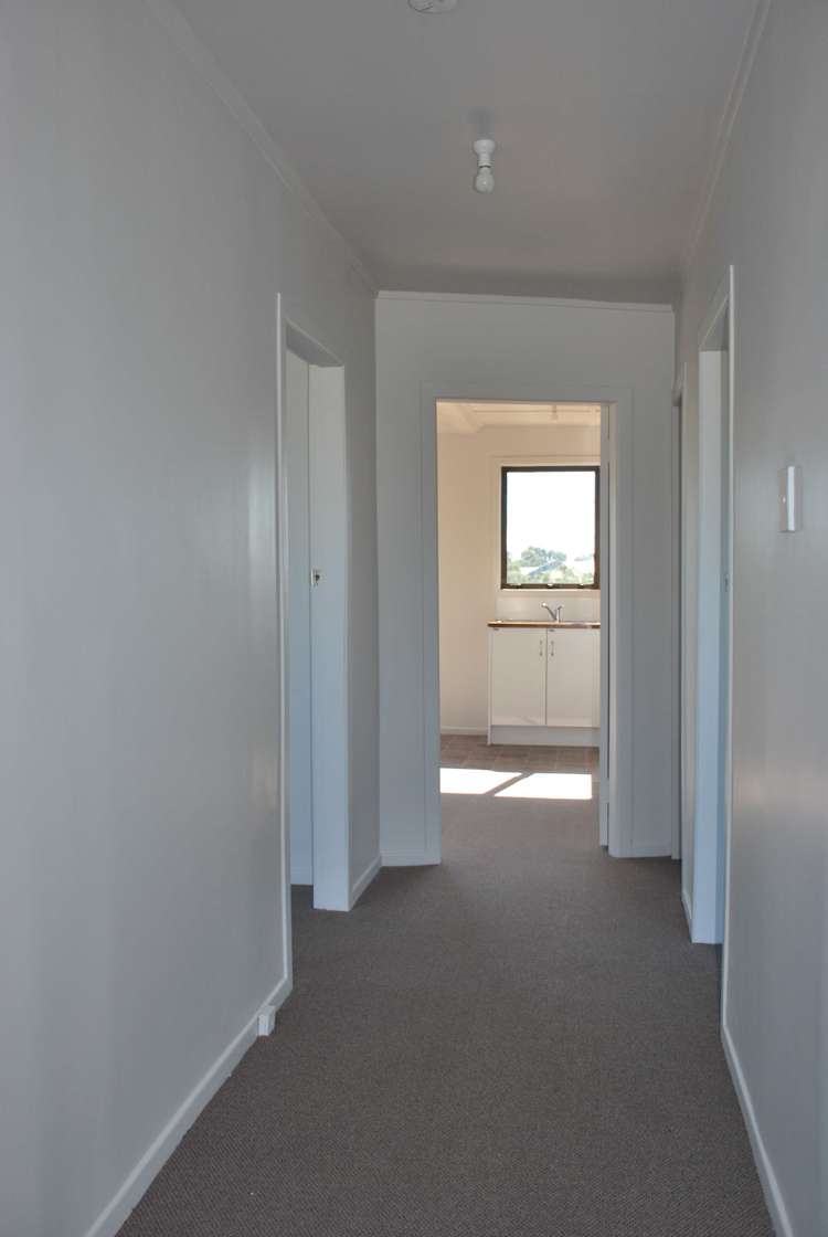 10a Holmes Place Flaxmere_11