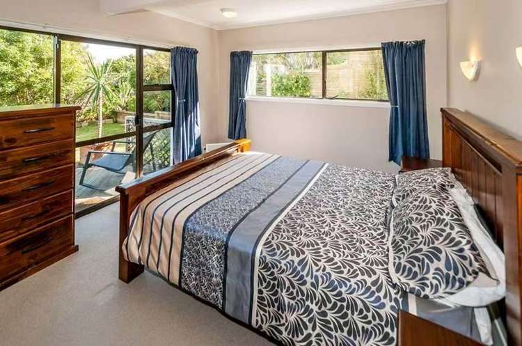 15 Limmer Place Browns Bay_7