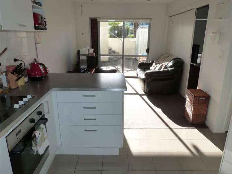 B4/71 Spencer Road Oteha_7