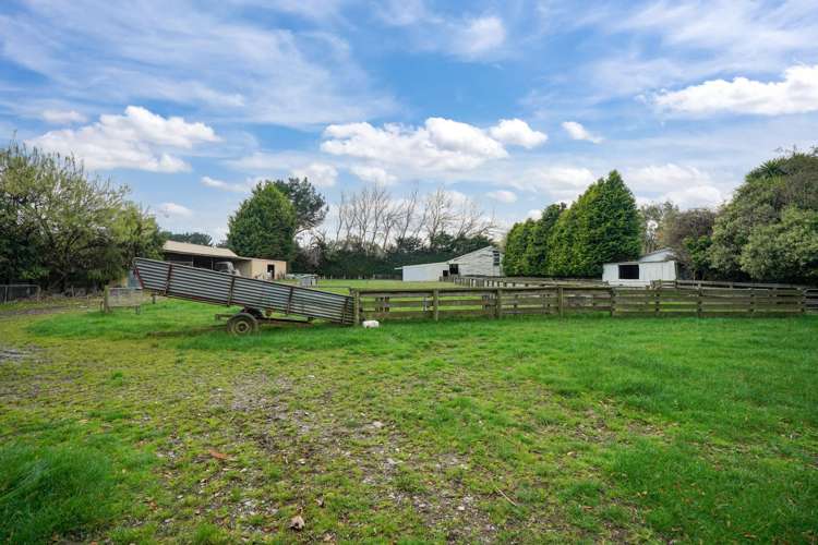 215 Rakahouka Grove Bush Road Winton Surrounds_41