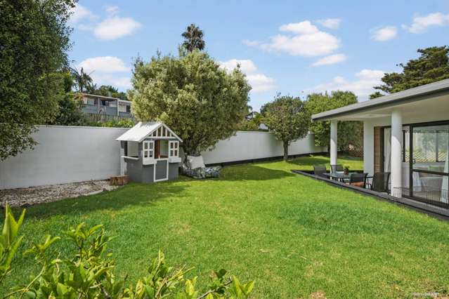 1 Gilshennan Valley Red Beach_3