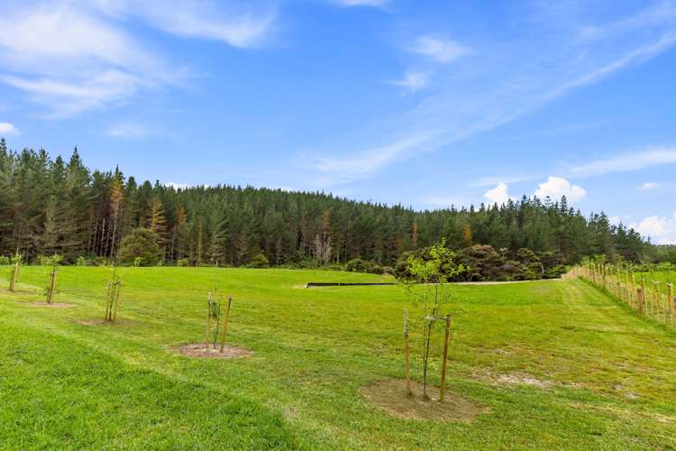 255 Mill Flat Road Riverhead_15