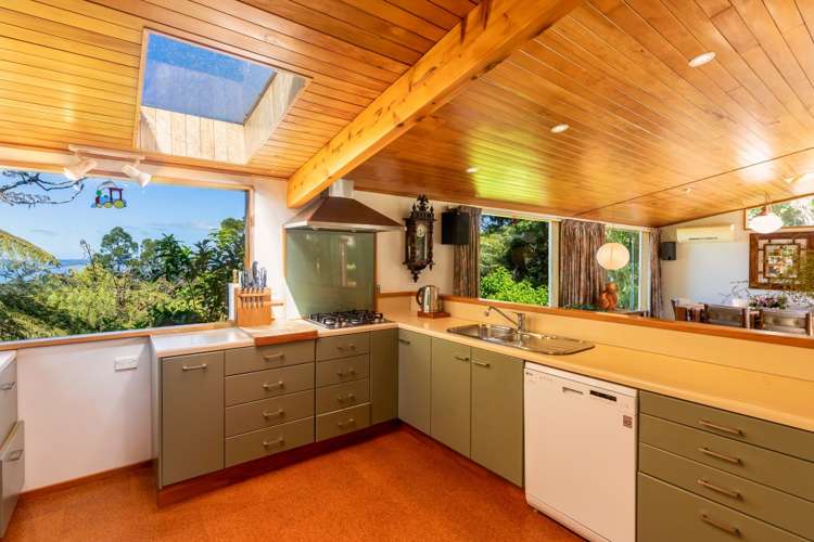 47 Park Road Titirangi_17