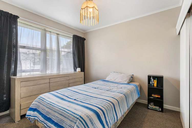 32 Te Kanawa Crescent Henderson_11