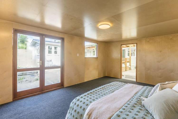 51 Eatwell Avenue Paraparaumu Beach_23