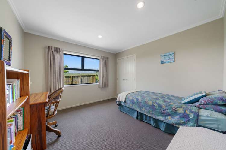 15 Kahurangi Heights Aotea_13