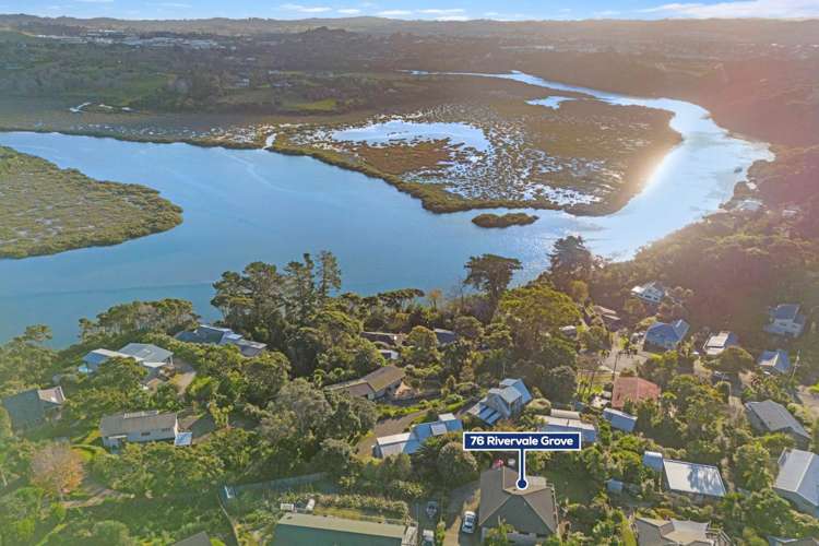 76 Rivervale Grove Stanmore Bay_10