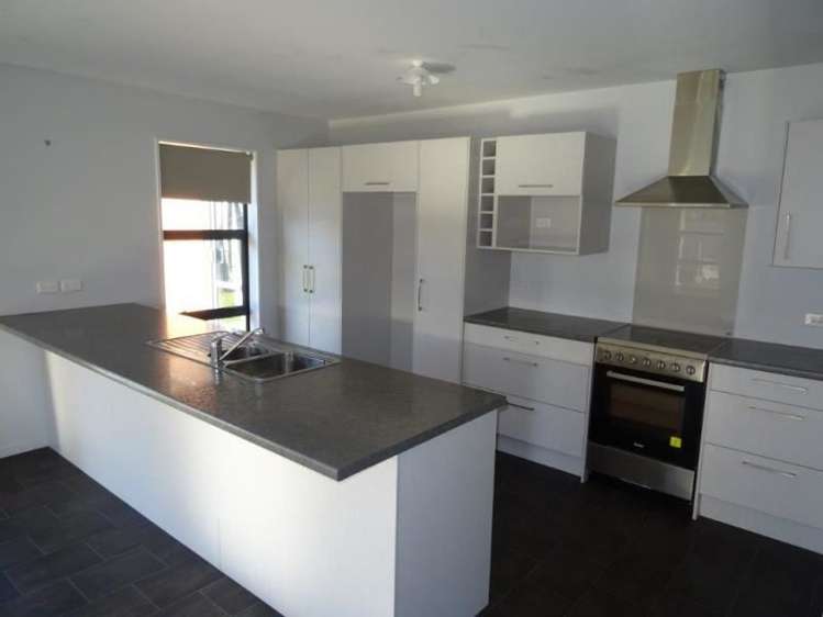 33 Moore Street Rolleston_3