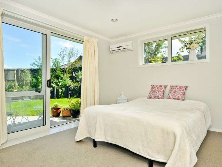 9 Cabourne Drive Glenview_22