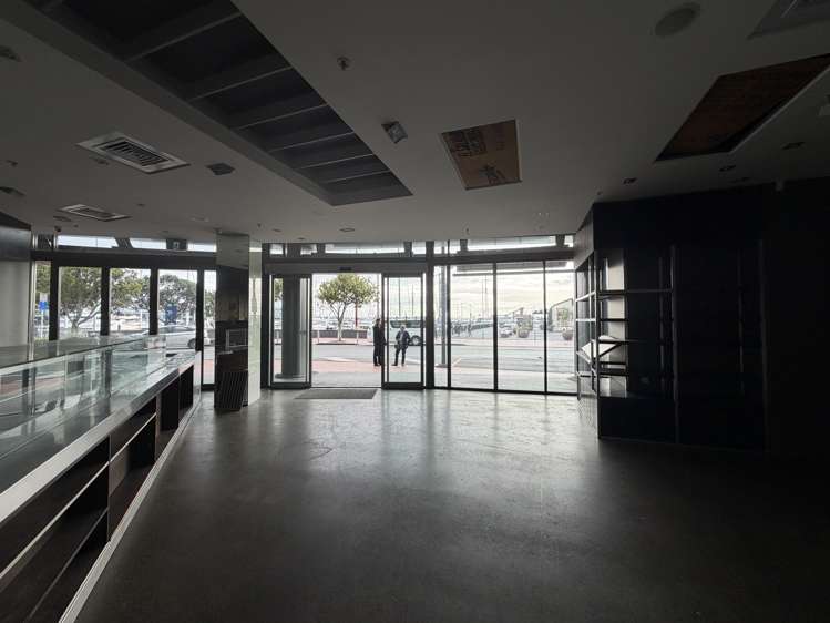 Suite 2/110 Customs Street West Auckland Central_1