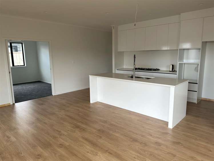 24 Ogilvie Avenue Chartwell_1