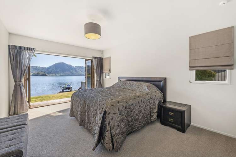 17 Steep Street Lake Okareka_17