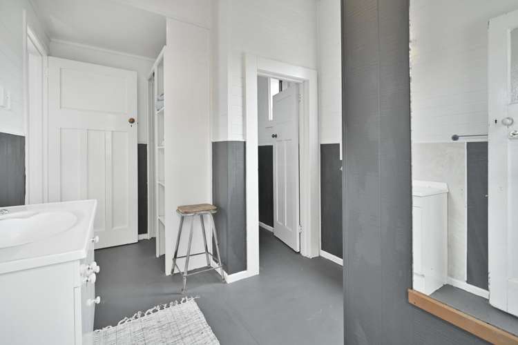 9 East Road Haumoana_26