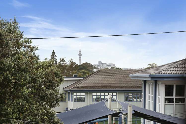 A/28a Kitenui Avenue Mount Albert_13