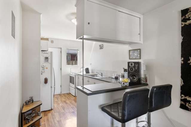 1/605 Hereford Street Linwood_2