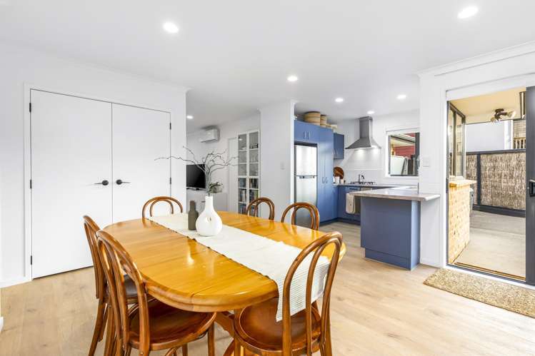 8 Roberta Crescent Orewa_15