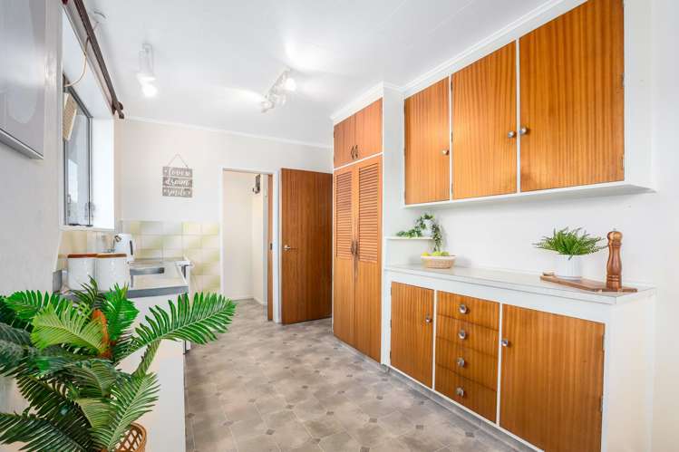 1/13 Roband Crescent Brown Owl_10