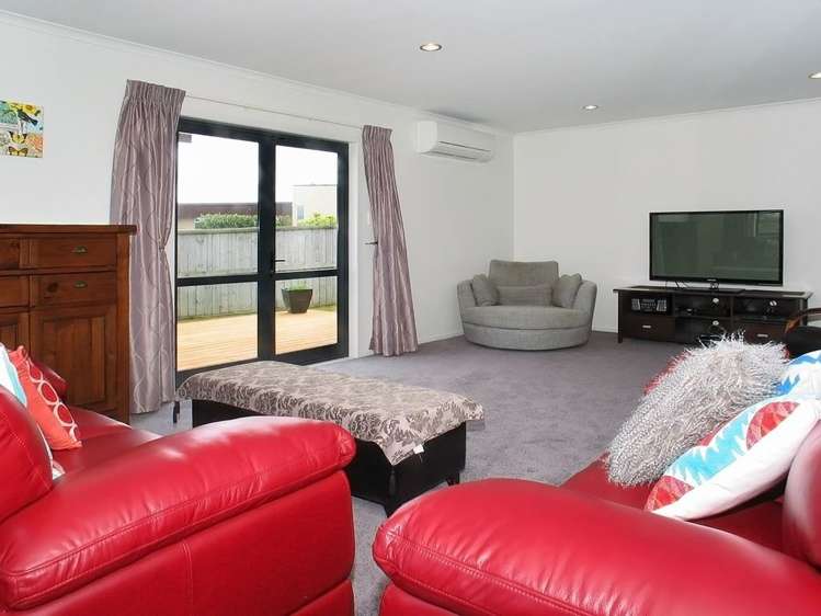 5 Lily Close Camborne_5