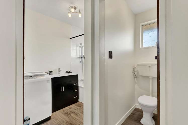 2/52 Mortlake Street Hornby_8