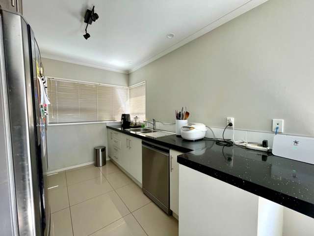 19 Brookview Drive Flat Bush_4