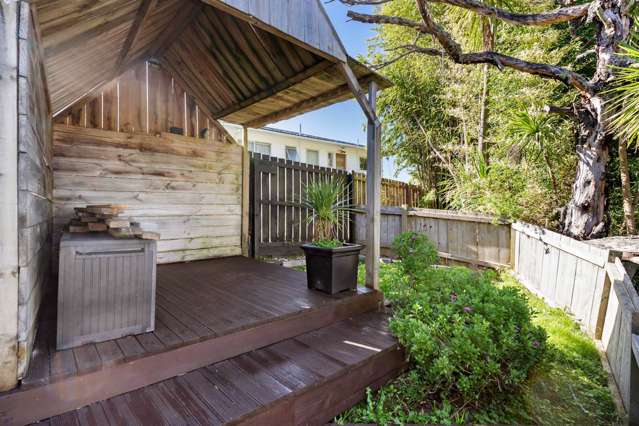 109 Tirimoana Road Te Atatu South_1