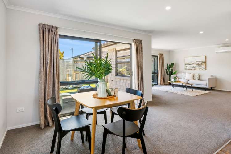 11 Kahuparere Crescent Pyes Pa_5