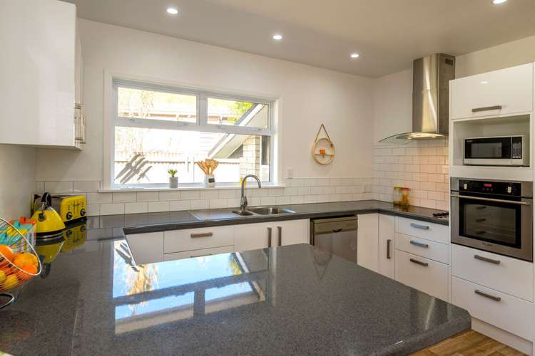 17 Ruru Street Waikanae_14