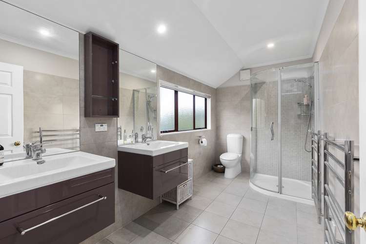 4 Andaman Grove Khandallah_9