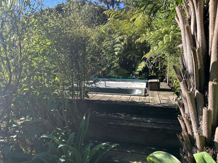 1742 Queen Charlotte Drive Anakiwa and Surrounds_18