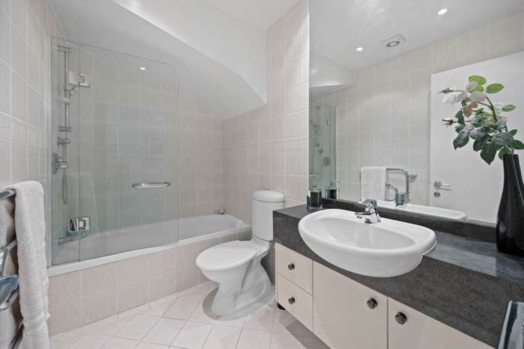 17 John Stokes Terrace Remuera_19