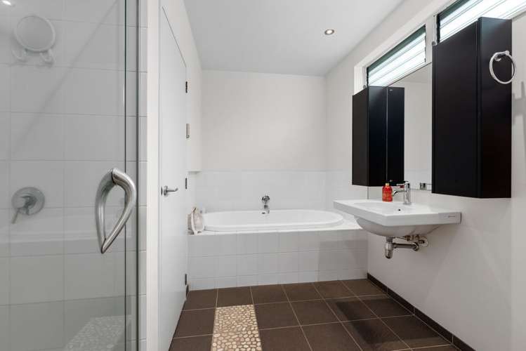 45 Williamson Avenue Belmont_15