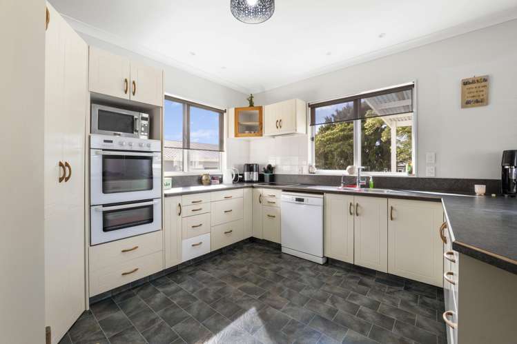 8 Orlando Street Stratford_5