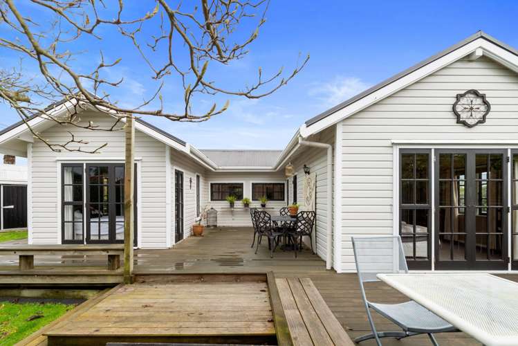 38A Robinson Avenue Holdens Bay_11