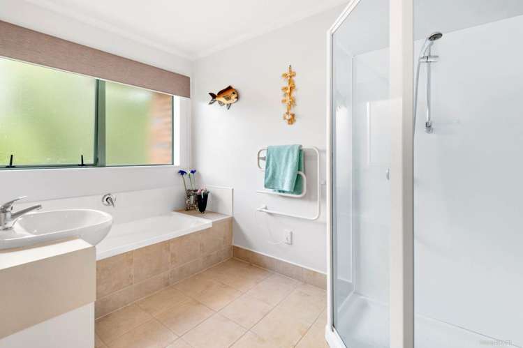 7 Tauranga Place Orewa_16