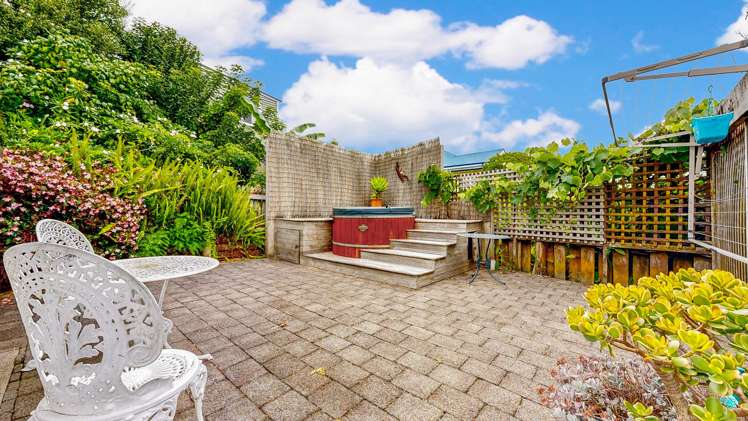 502 Sealey Street Thames_23