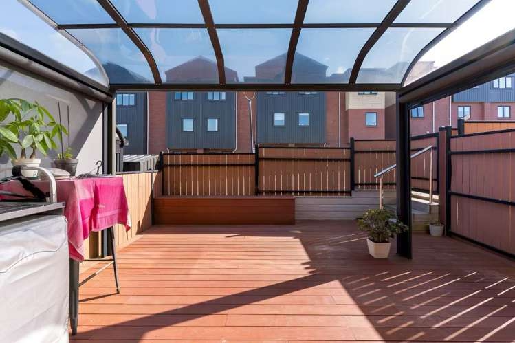 18 Treeline Lane Flat Bush_12