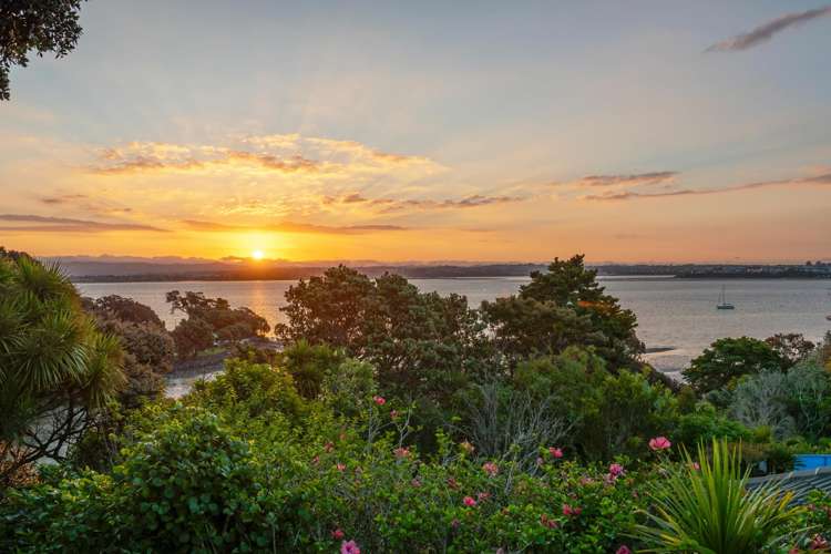 8 Poaka Place Beach Haven_20