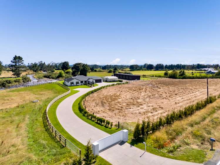 90 Peters Road Egmont Village_54