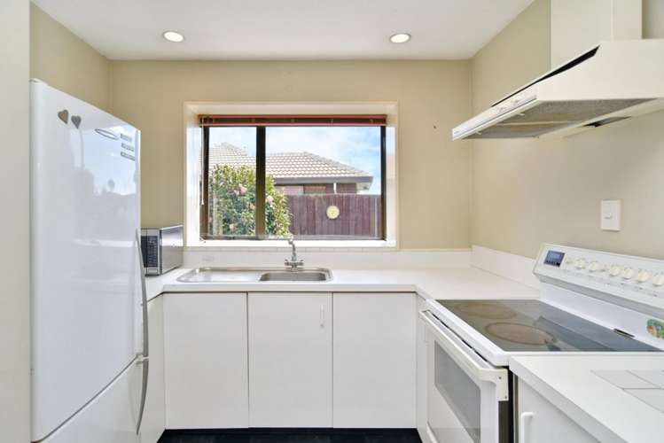 2/54 Ben Nevis Drive Broomfield_9