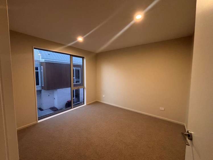 3/50 Marine Parade North New Brighton_9