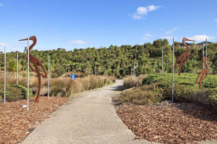 2 Hauruia Way Pyes Pa_15