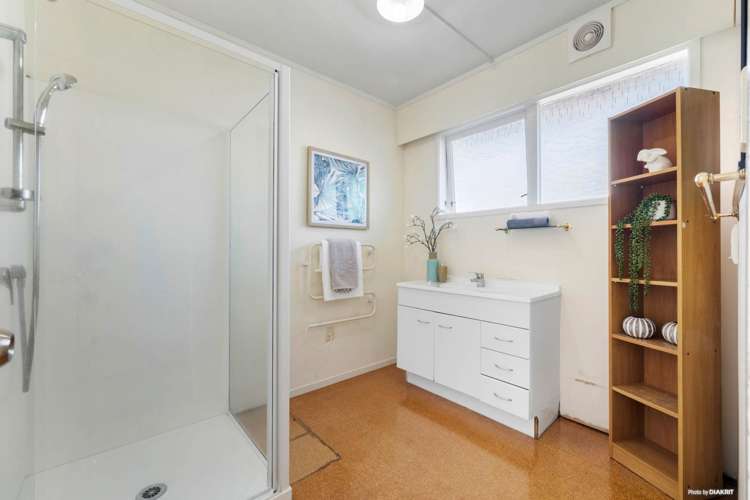 2/111 Sylvan Avenue Northcote_12