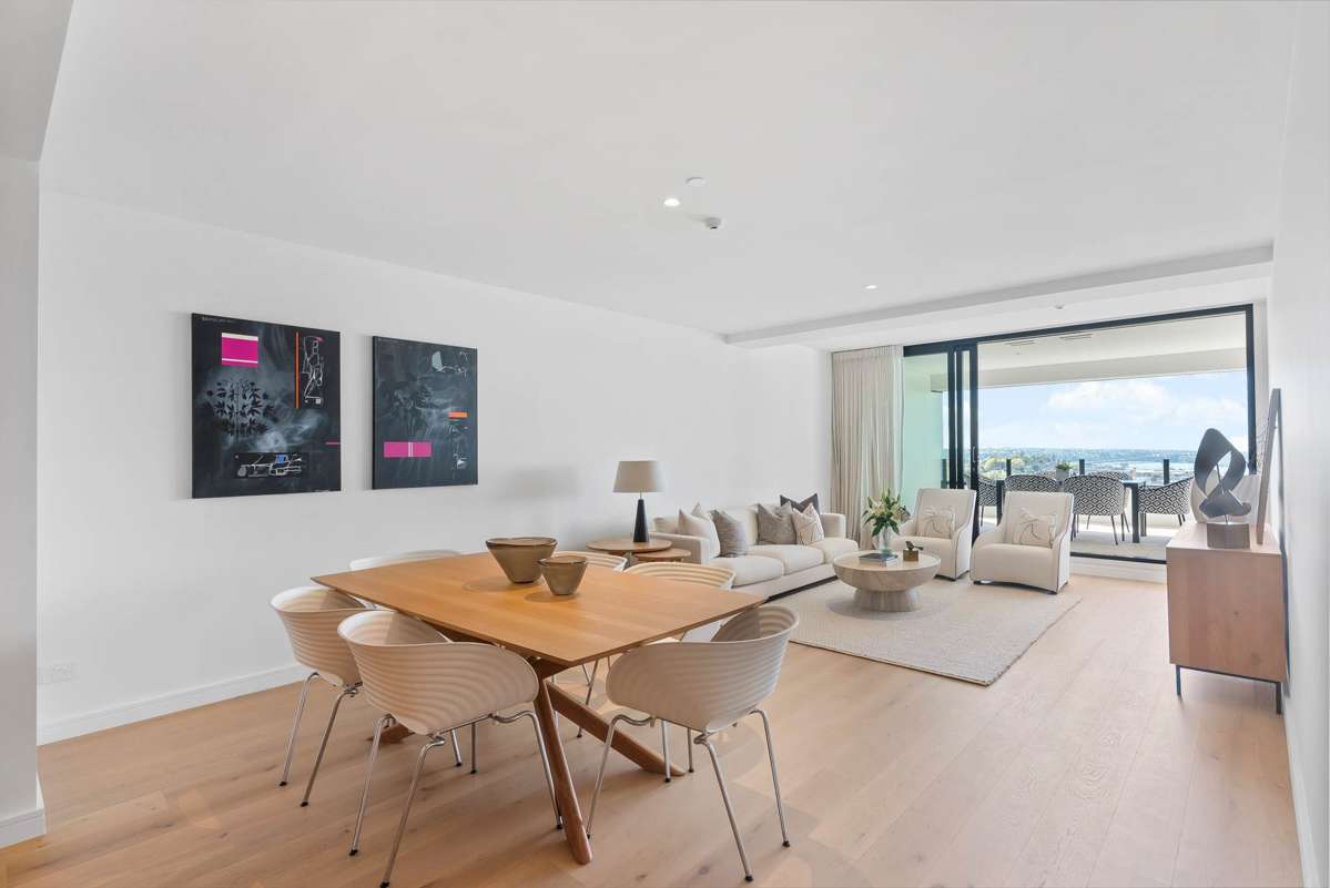 605-609/8 Hereford Street_2