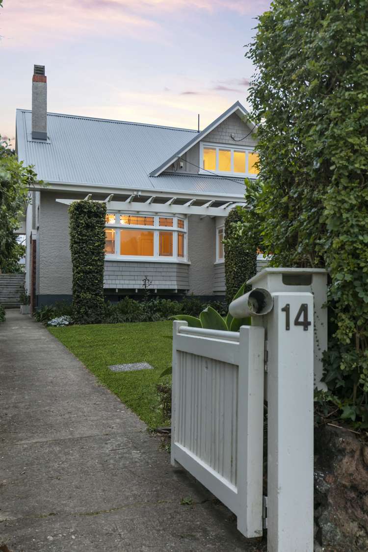 14 North Avenue Narrow Neck_17