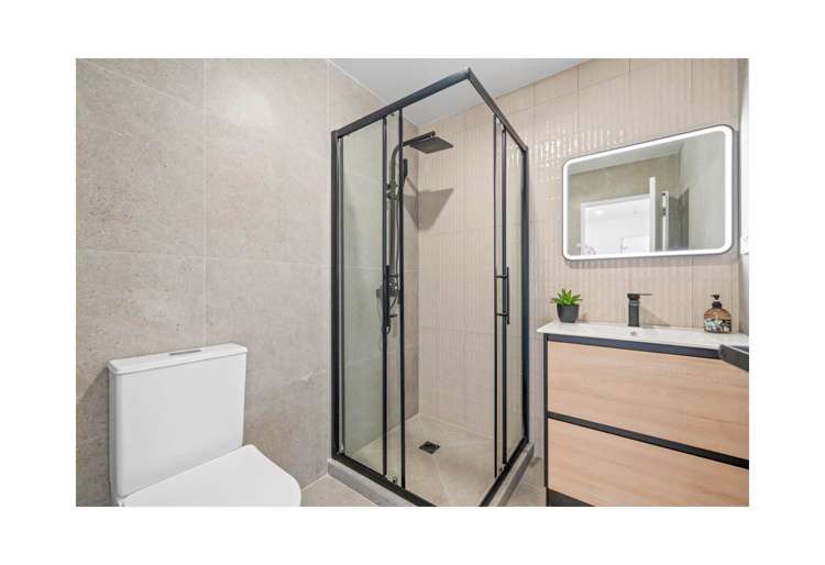 31D McLeod Road Weymouth_12