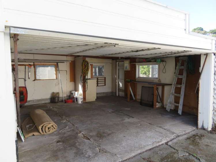 23 Glamis Avenue Strathmore Park_9